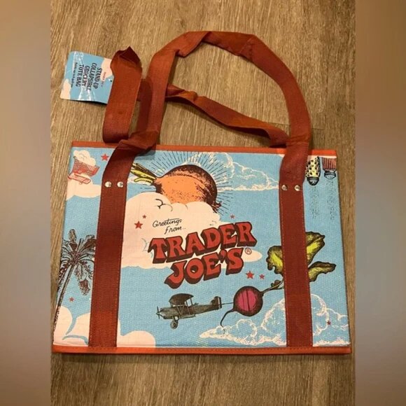 Trader Joe’s new Stand-Up Collapsible Grocery Tote - Picture 3 of 3